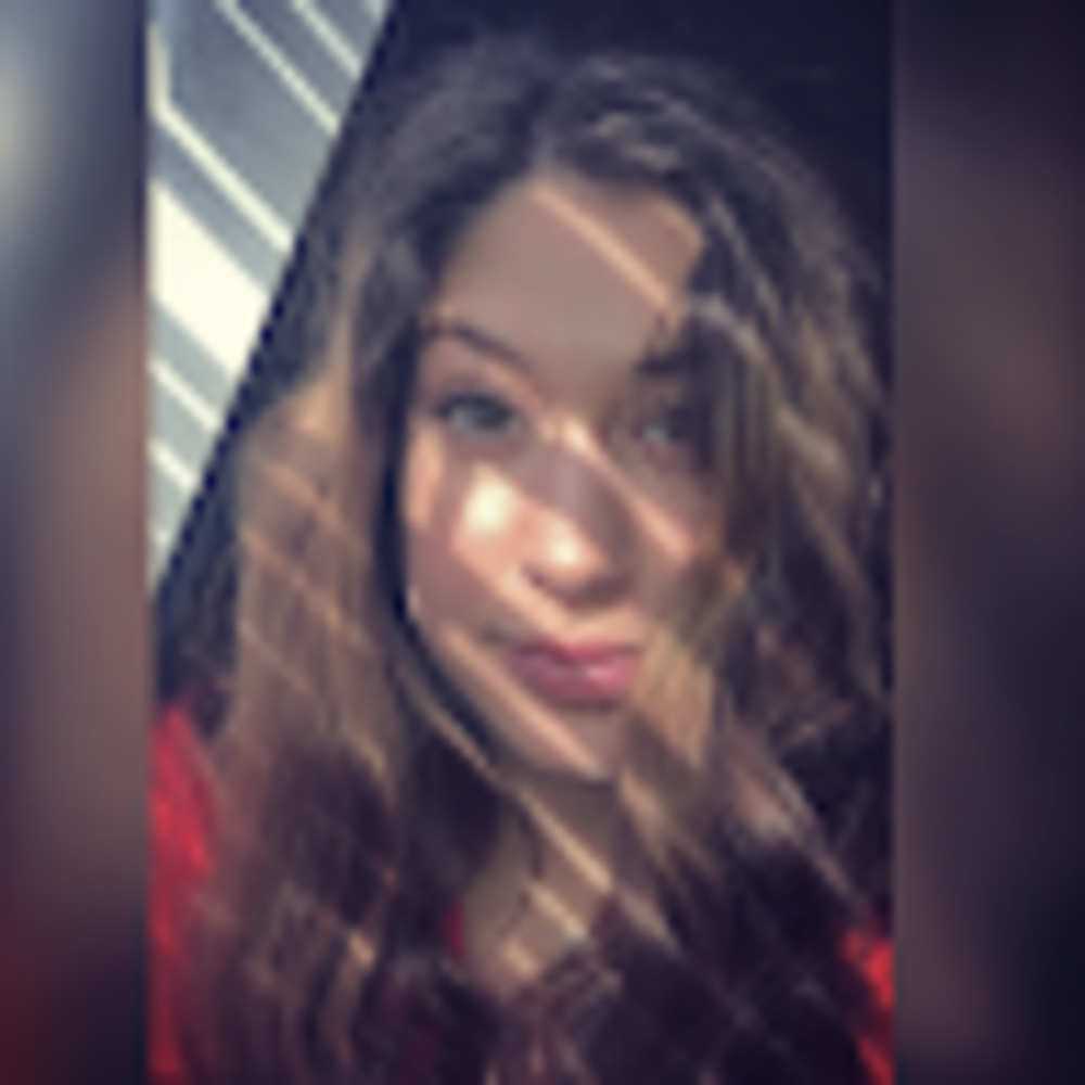 Meet your Posher, Caitlynn